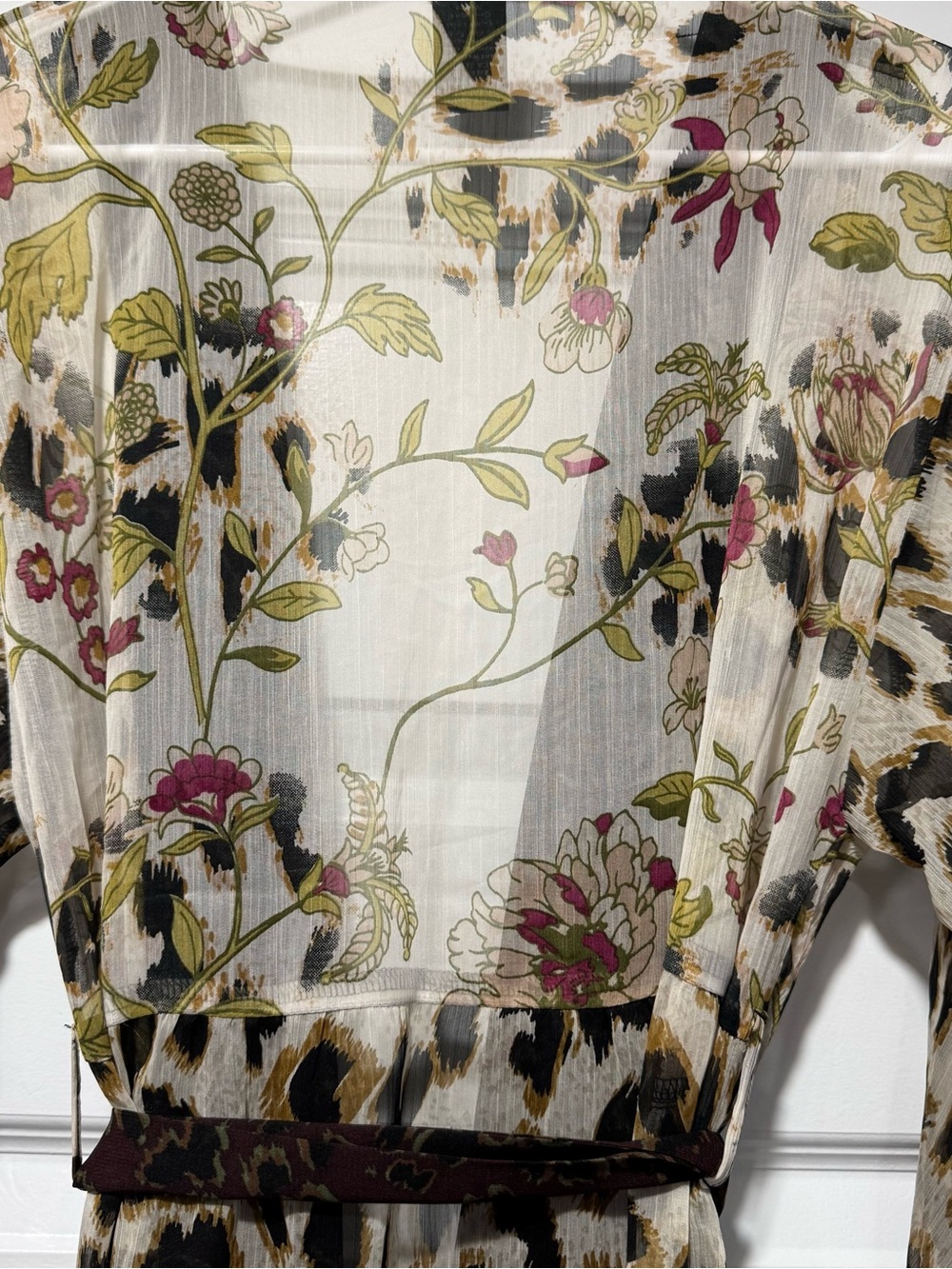 Vince Camuto Floral & Leopard Print Kimono Robe in Cream and Brown - Picture 8 of 12